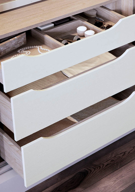 soft closing bedroom drawers